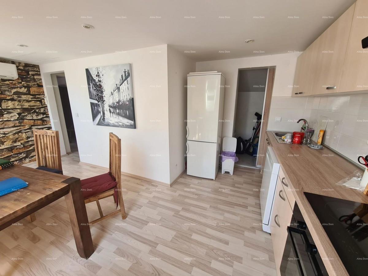 Vendiamo appartamento nel centro di Pola – 66 m²