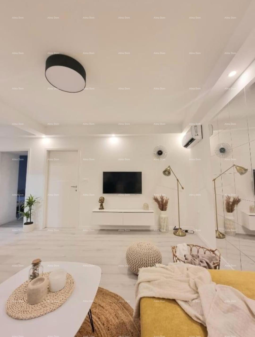 Pula, Arena – Appartamento Completamente Ristrutturato Vicino all'Arena