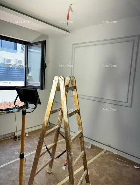 ŠTINJAN.  In vendita: Appartamento in un edificio nuovo con giardino!