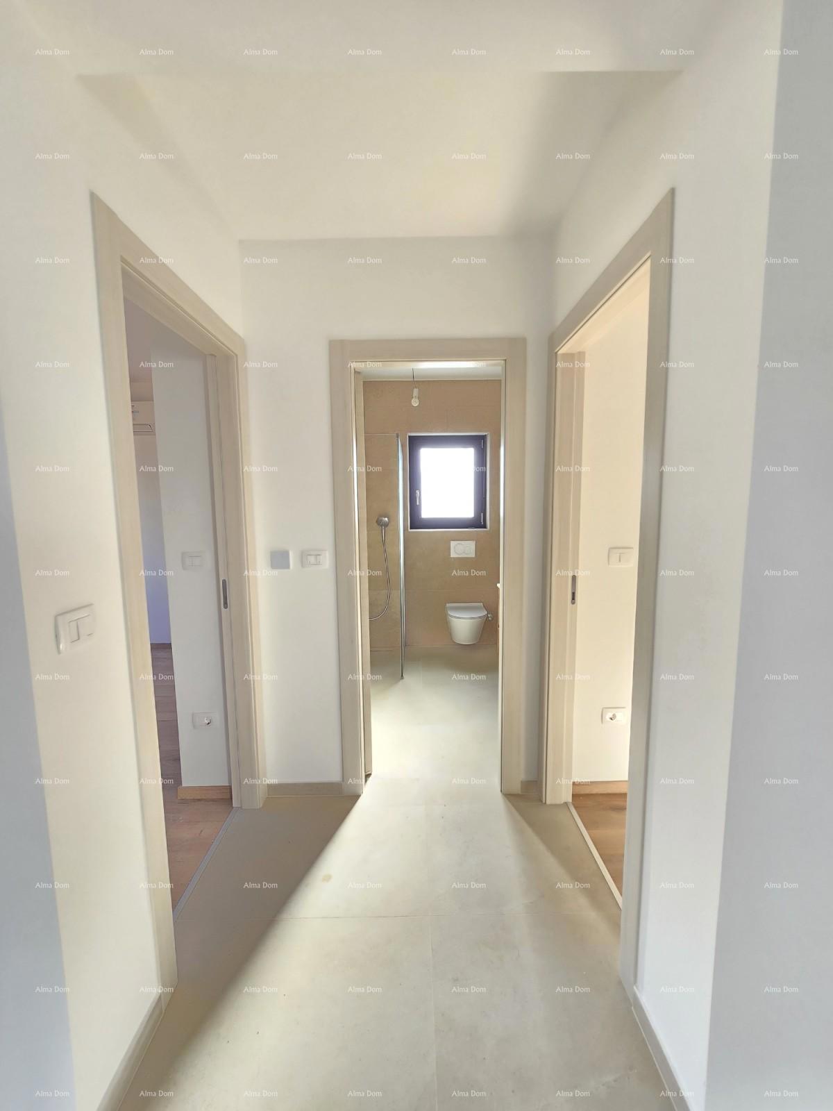 Appartamento bilocale con giardino vicino al mare. MEDULIN.