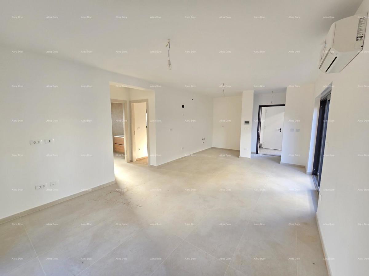 Appartamento bilocale con giardino vicino al mare. MEDULIN.