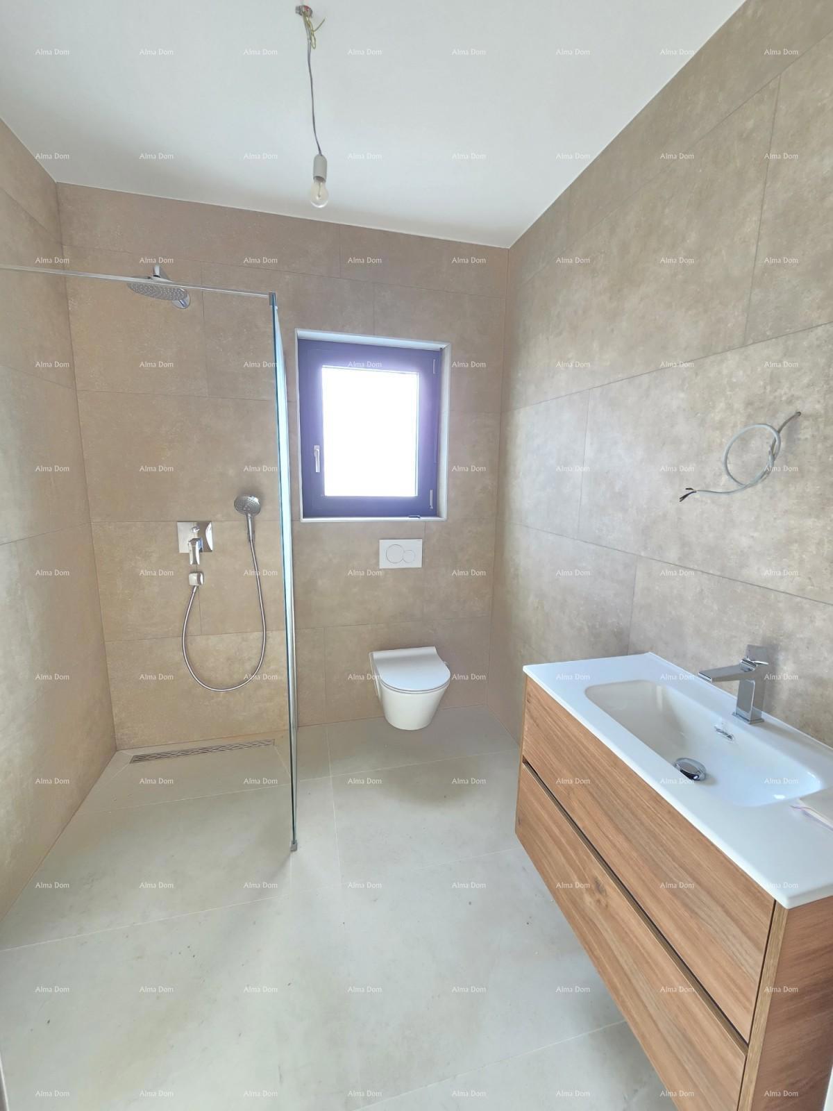 Appartamento bilocale con giardino vicino al mare. MEDULIN.