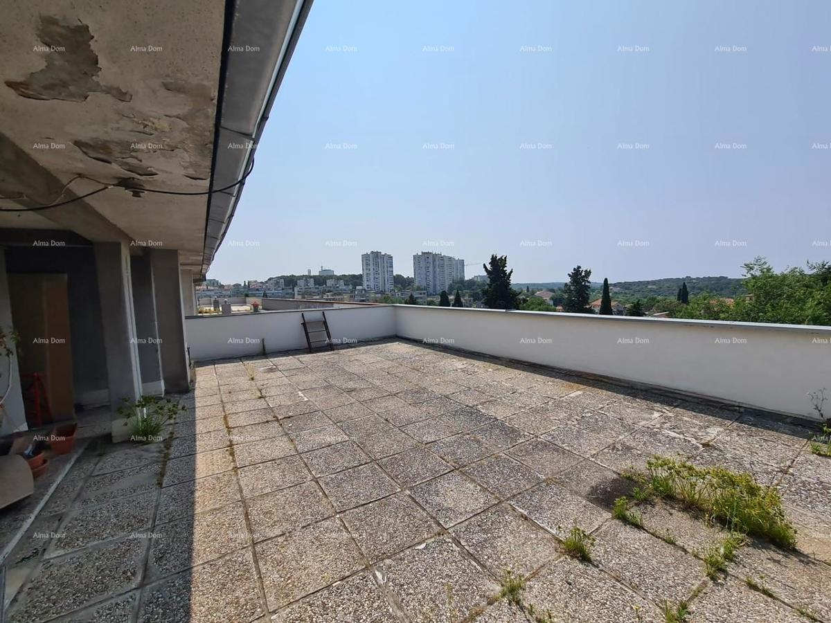 In vendita appartamento a Veruda a Pula, 500 m dal mare