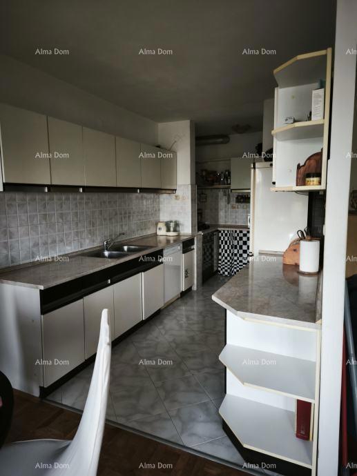 In vendita appartamento a Veruda a Pula, 500 m dal mare