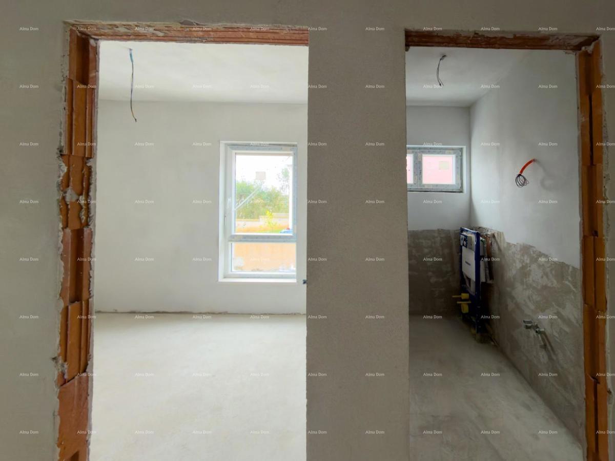 Ližnjan! Nuova costruzione! Appartamento con giardino piccolo.