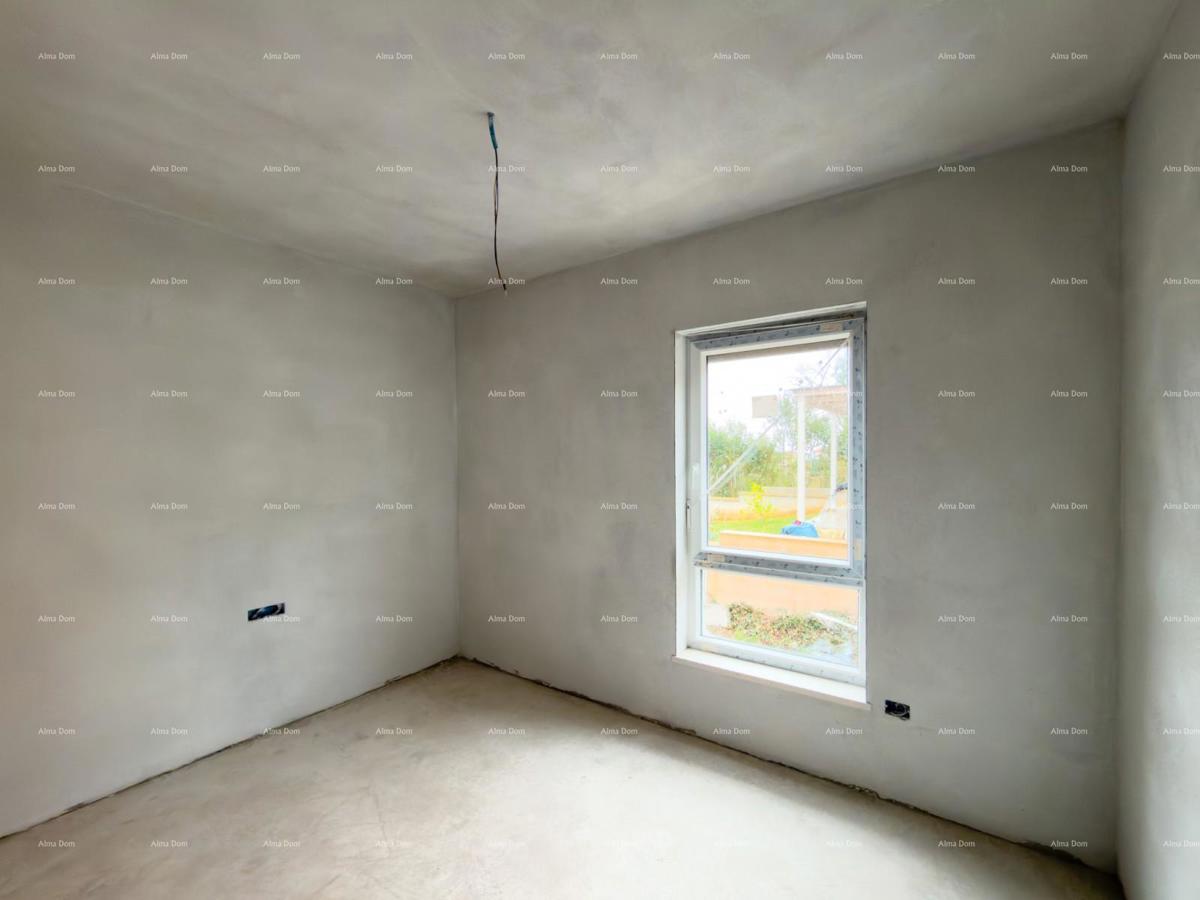 Ližnjan! Nuova costruzione! Appartamento con giardino piccolo.