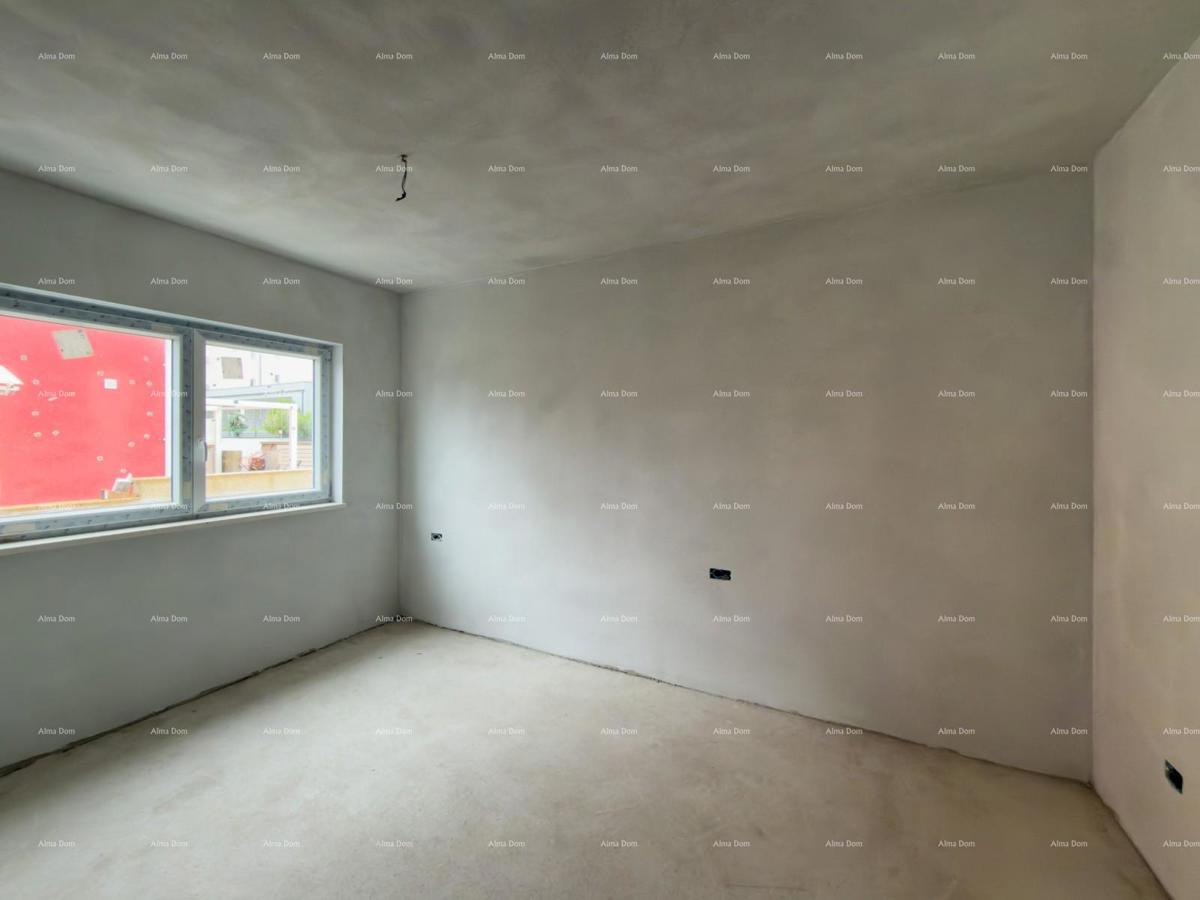 Ližnjan! Nuova costruzione! Appartamento con giardino piccolo.