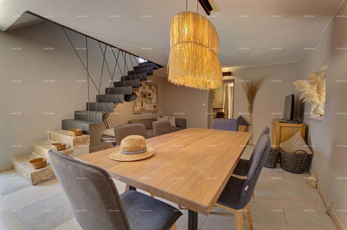 Vendiamo una bella casa in un villaggio idilliaco, nel cuore dell'Istria.