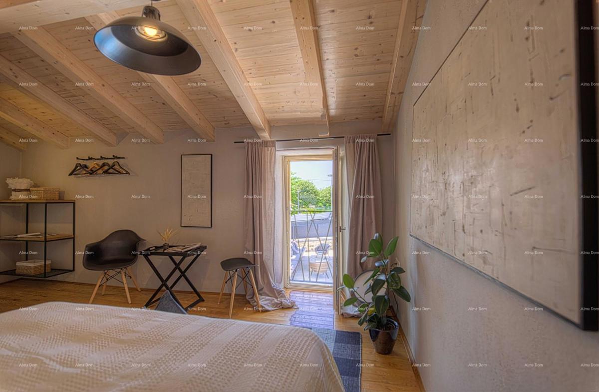 Vendiamo una bella casa in un villaggio idilliaco, nel cuore dell'Istria.