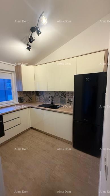 In vendita: Appartamento completamente arredato in una zona tranquilla di Žbandaj – Poreč