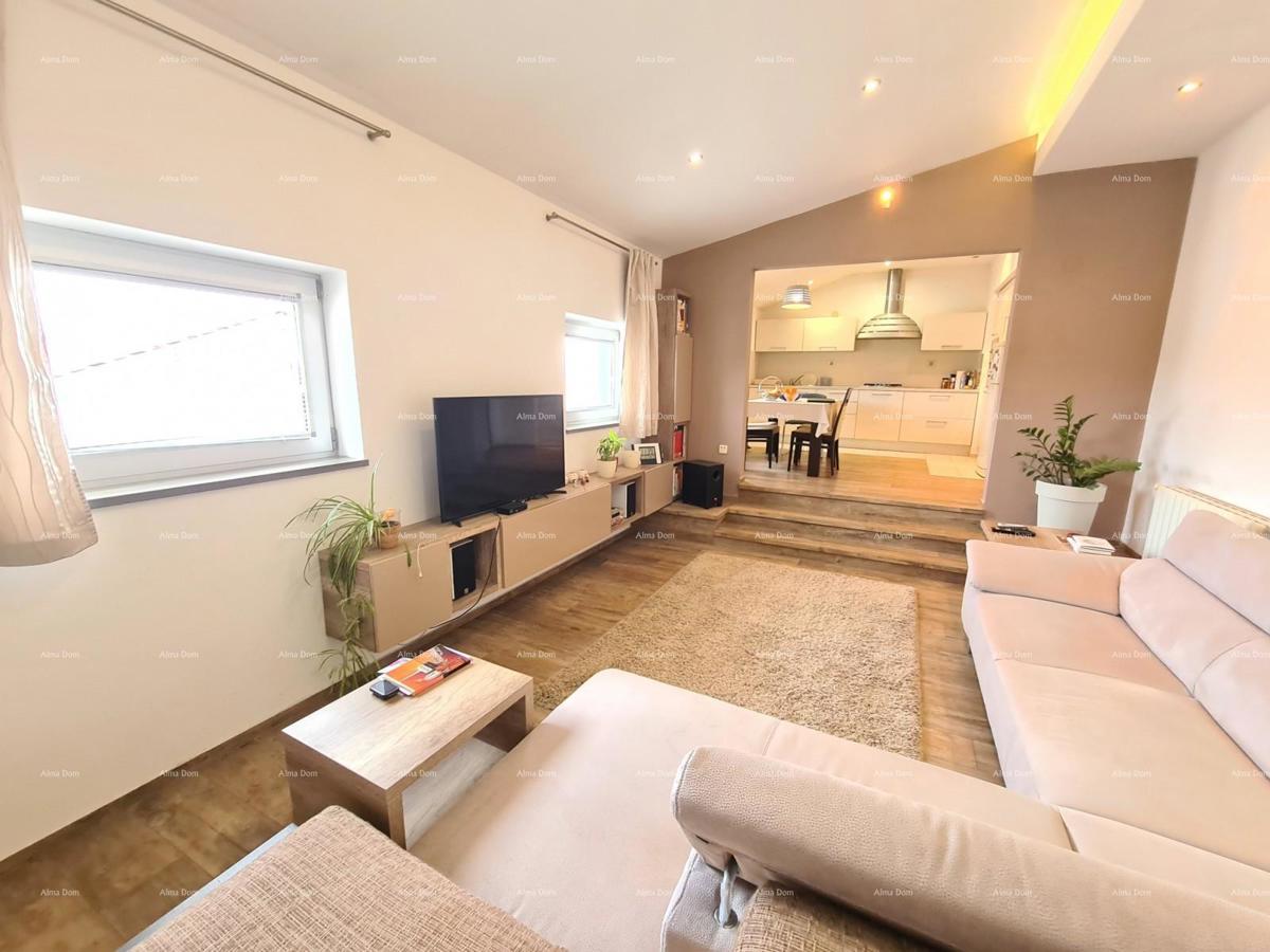 Pula Šišan.  Casa con spazio ufficio!