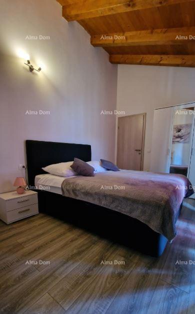 Casa in pietra d'Istria ristrutturata con piscina