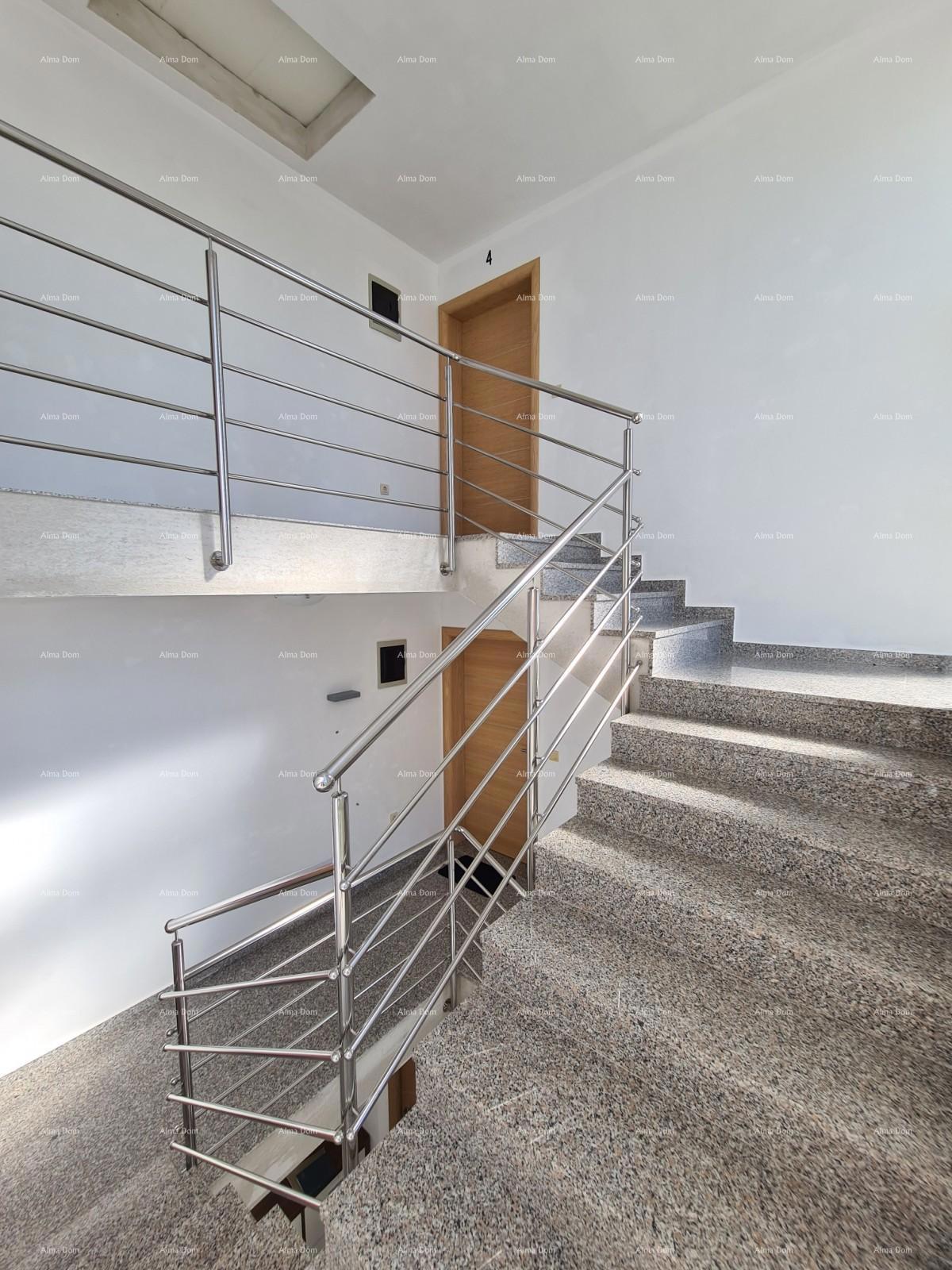 Medolino! Casa con 6 unità abitative separate!