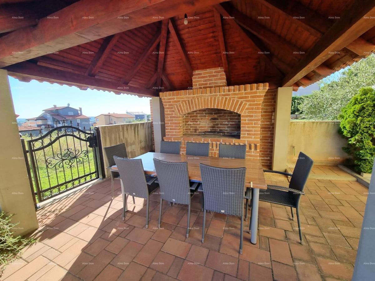 Medolino! Casa con 6 unità abitative separate!