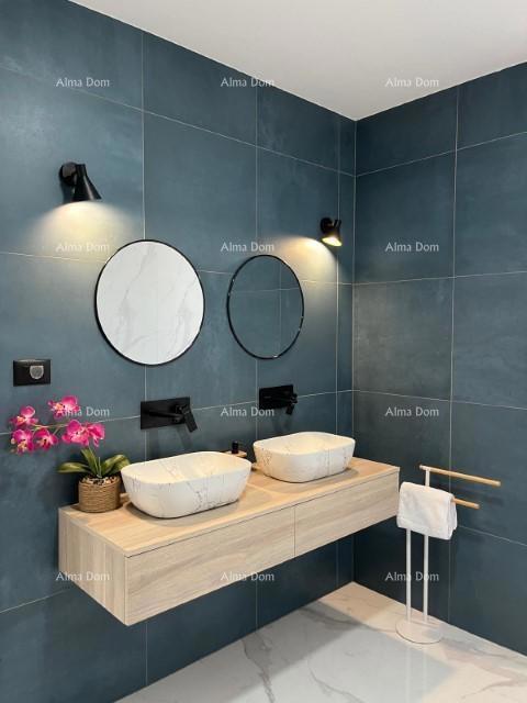 Villa moderna con piscina a Dignano