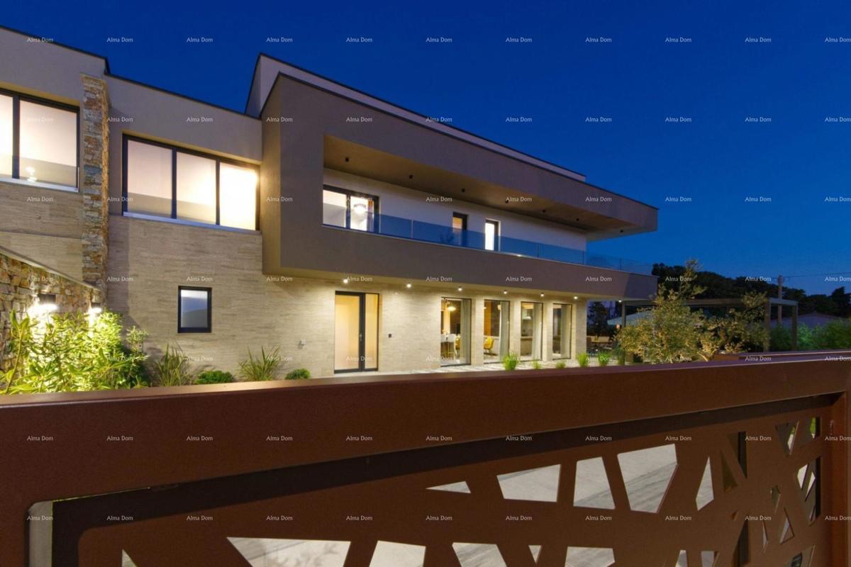 Villa moderna con piscina e sauna, Marčana!