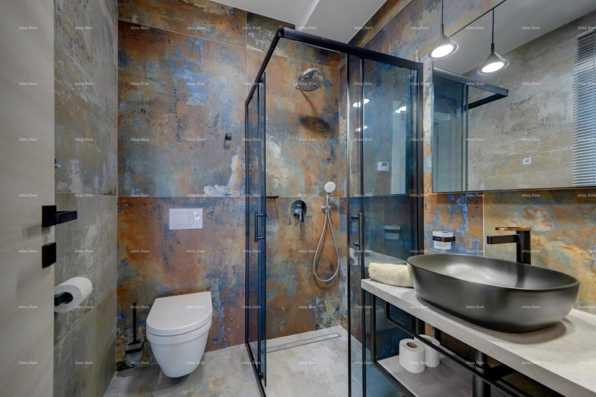 Villa moderna con piscina e sauna, Marčana!