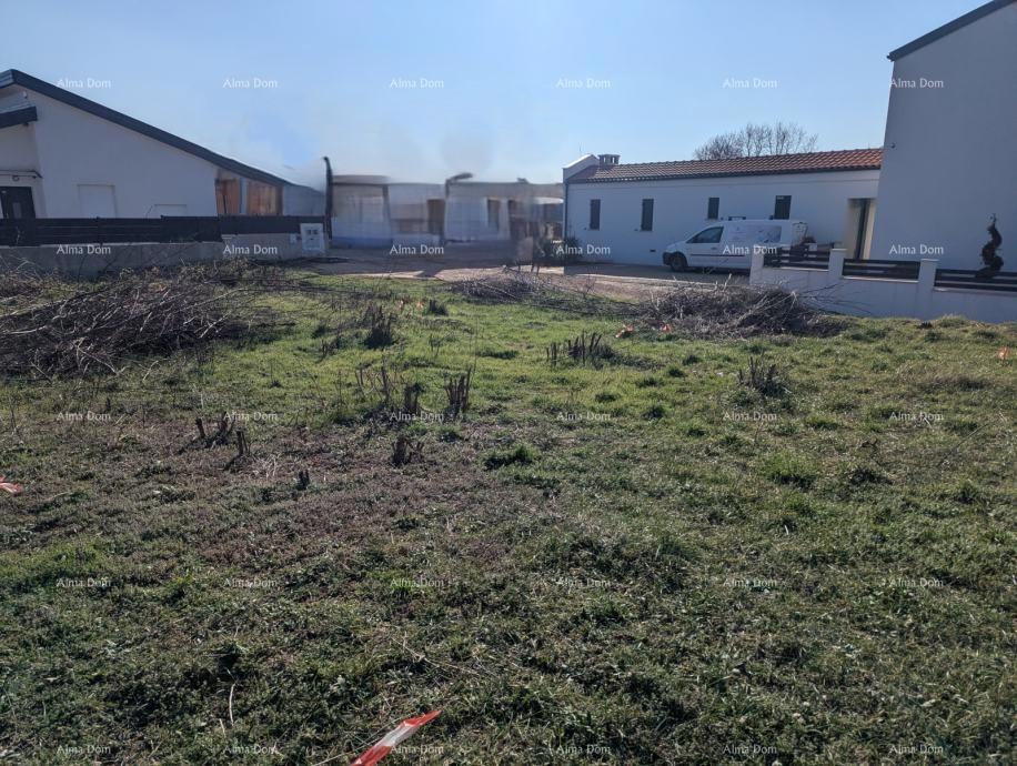 KRNICA – TERRENO EDILIZIO CON PERMESSO E PROGETTO