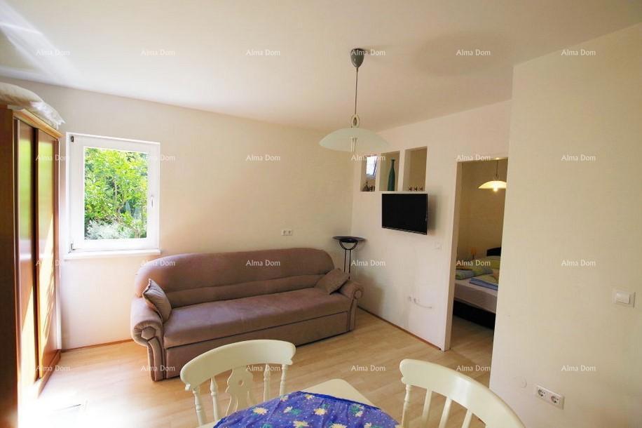 Labin, Casa con appartamenti, piscina e vista mare