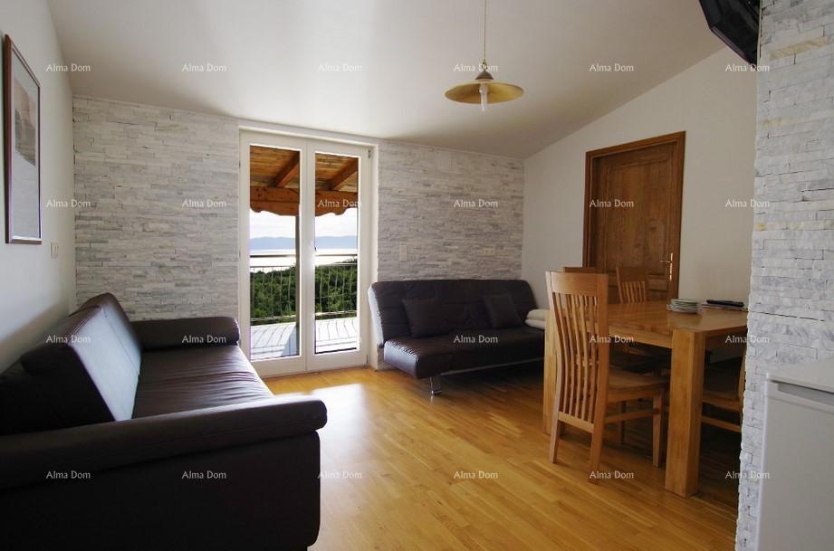 Labin, Casa con appartamenti, piscina e vista mare