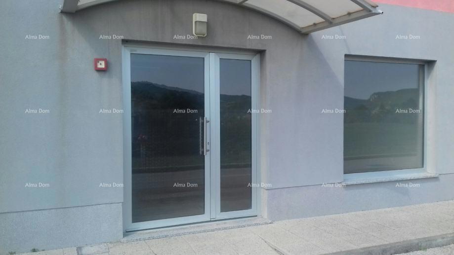 Buzet – Vendita di spazio commerciale al piano terra, 55 m2