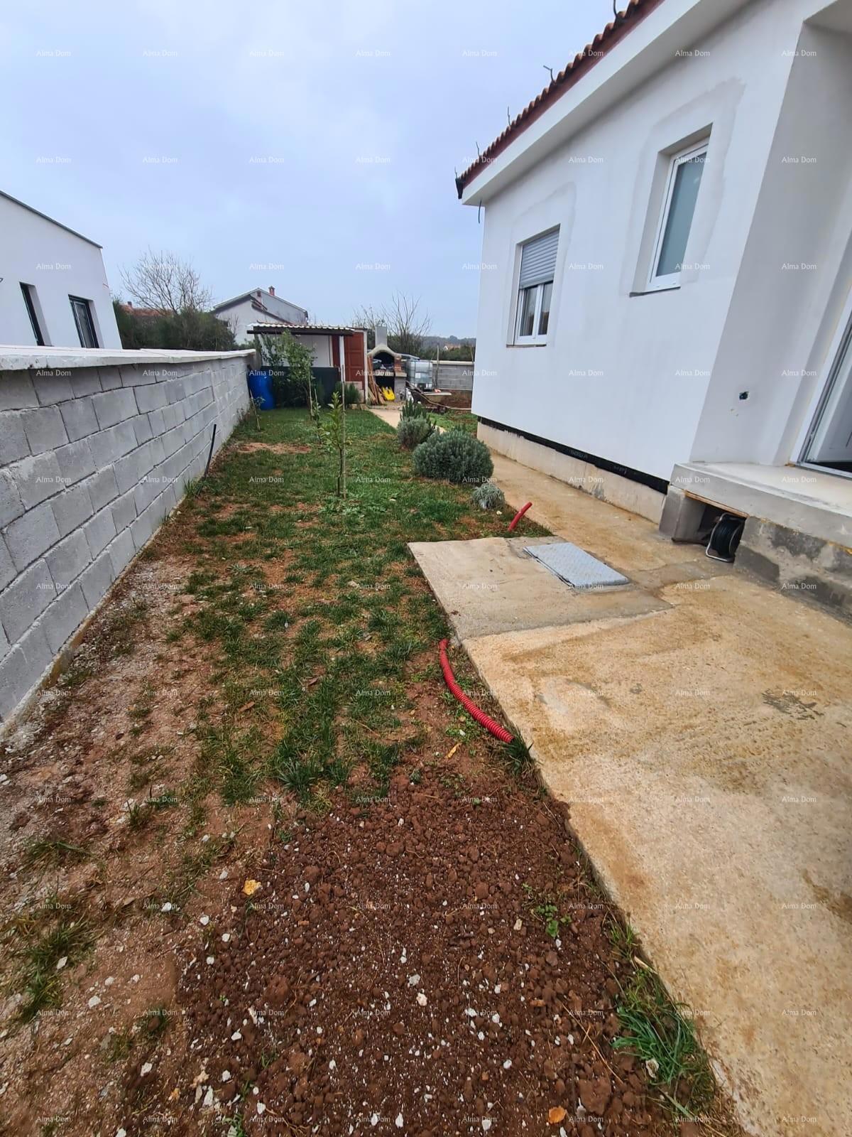 PULA! IN VENDITA UNA  CASA – POSIZIONE TRANQUILLA.