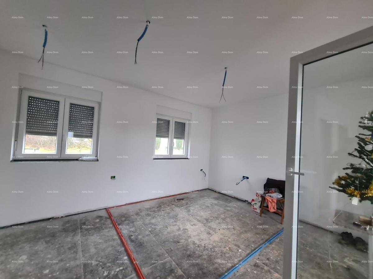 PULA! IN VENDITA UNA  CASA – POSIZIONE TRANQUILLA.