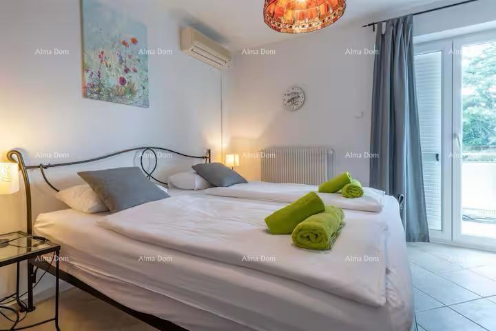 Eccellente opportunità! Vendita - casa attraente con piscina e giardino curato, Banjole!