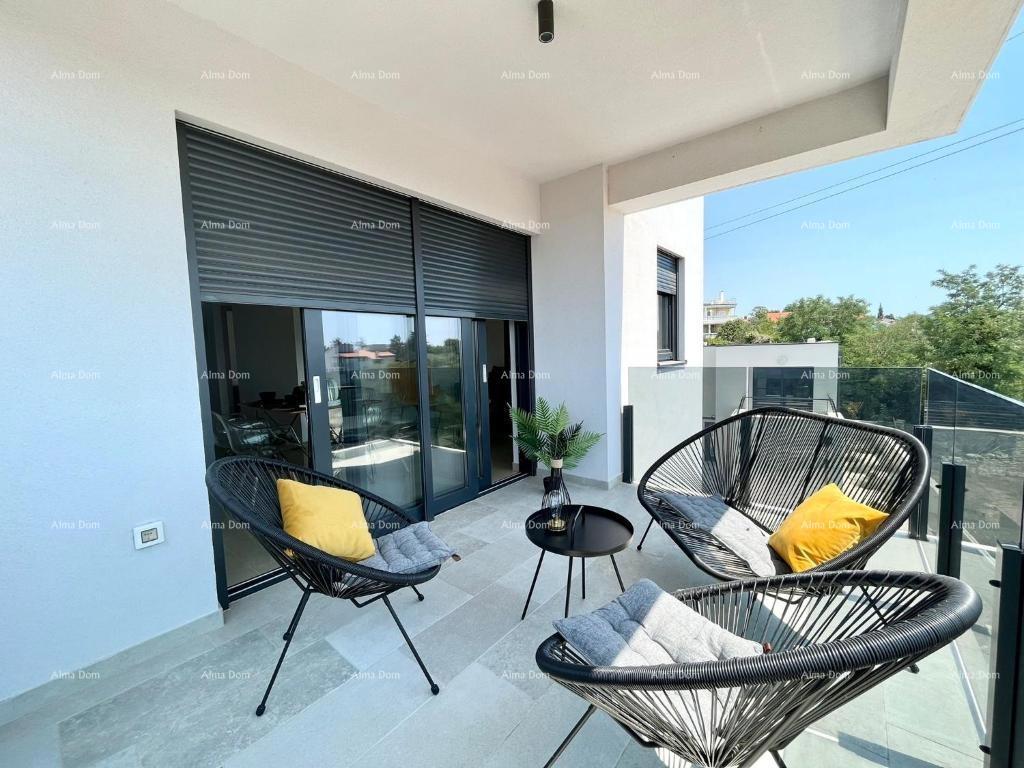 Moderna casa con piscina a Medulin, ideale per famiglie o investimenti!