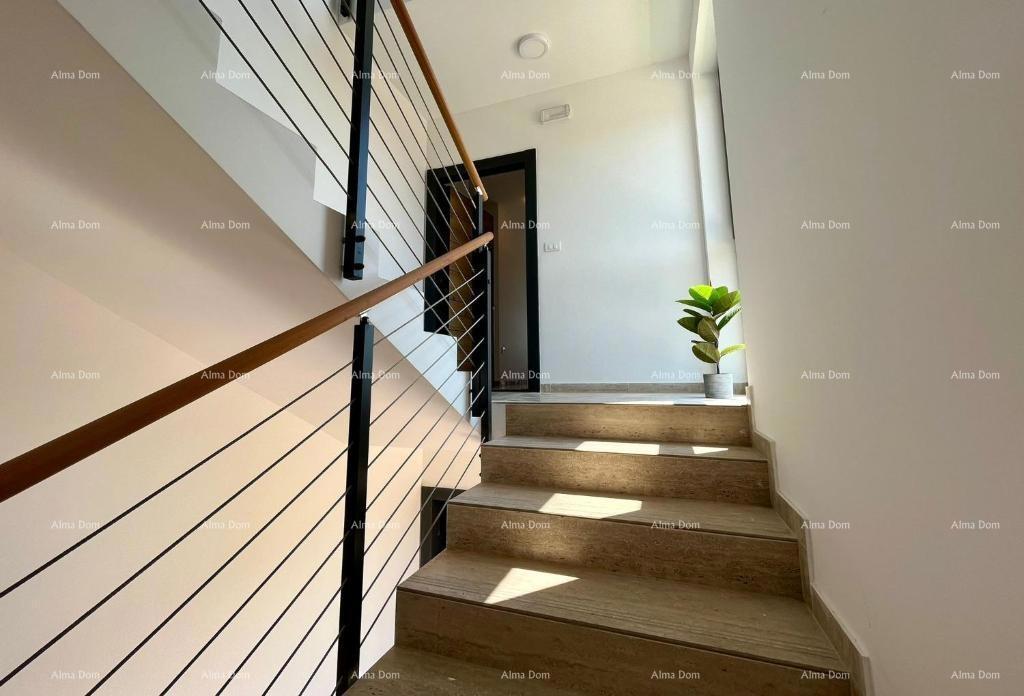 Moderna casa con piscina a Medulin, ideale per famiglie o investimenti!