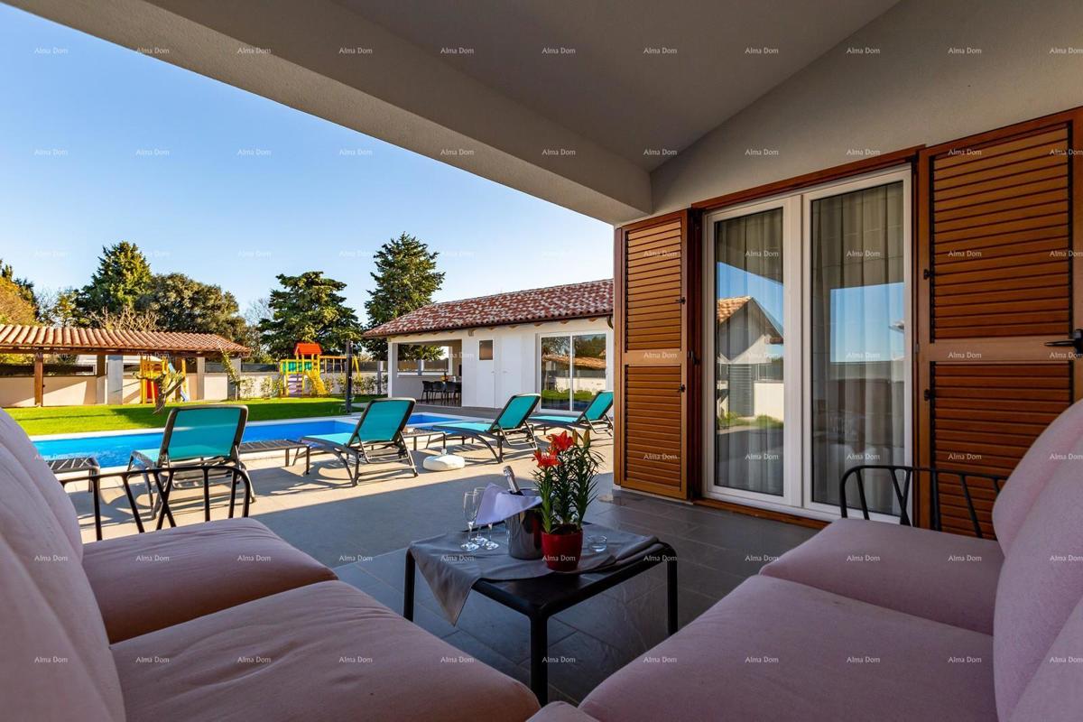 Pula.  8 km.  Šikići.