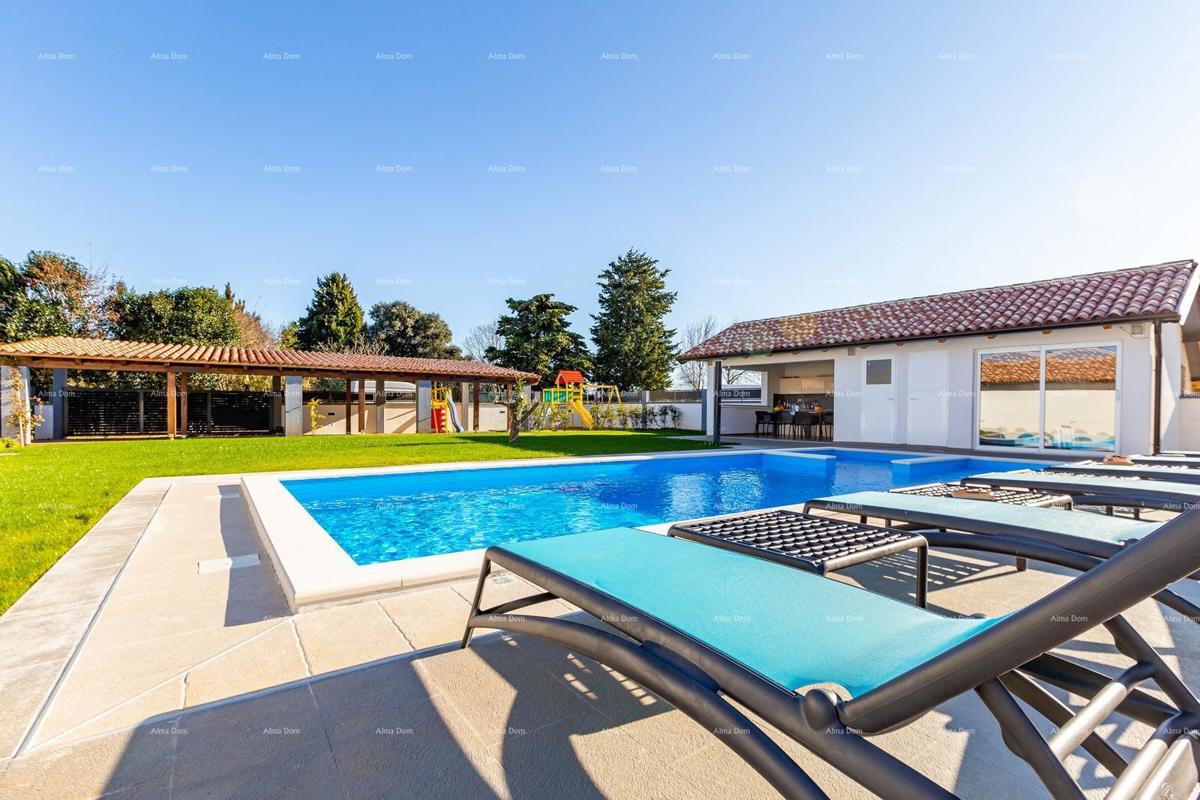 Pula.  8 km.  Šikići.