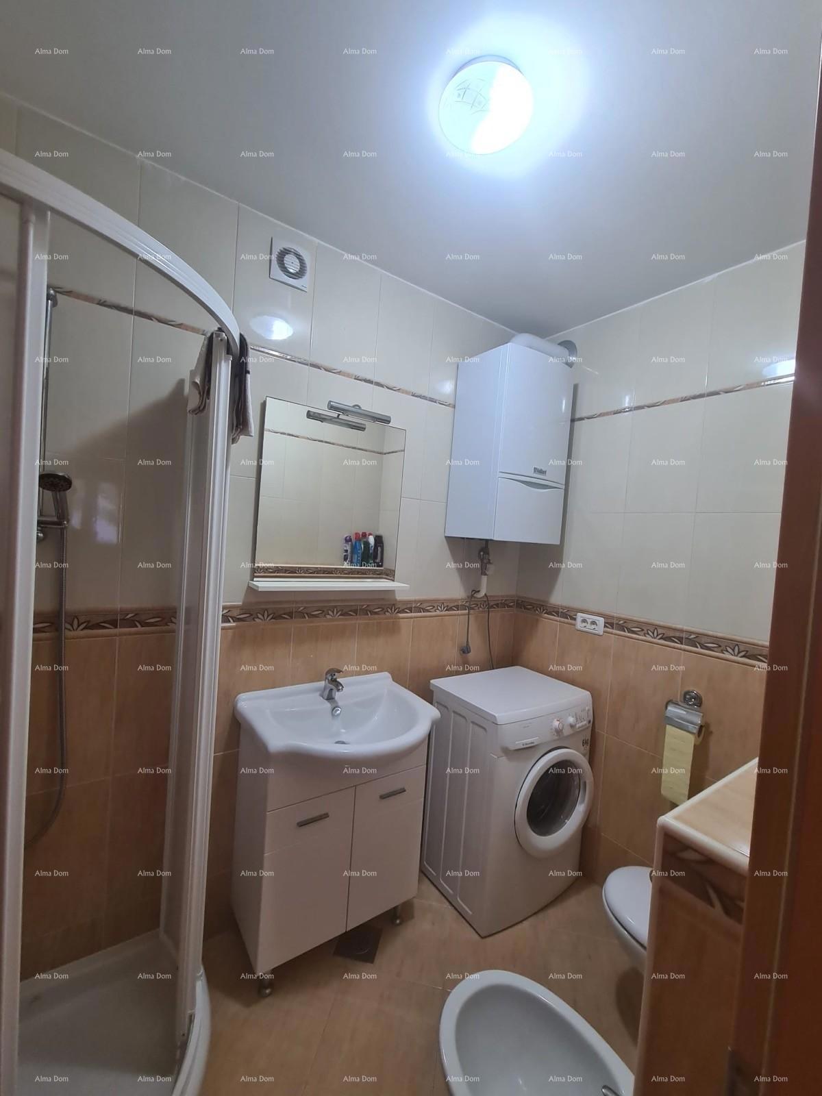 In vendita affascinante appartamento al piano terra, 60 m², Duga Uvala