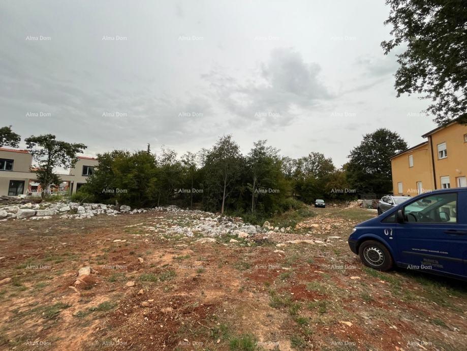 Terreno edificabile di 844 m2, vicino a Poreč Žbandaj