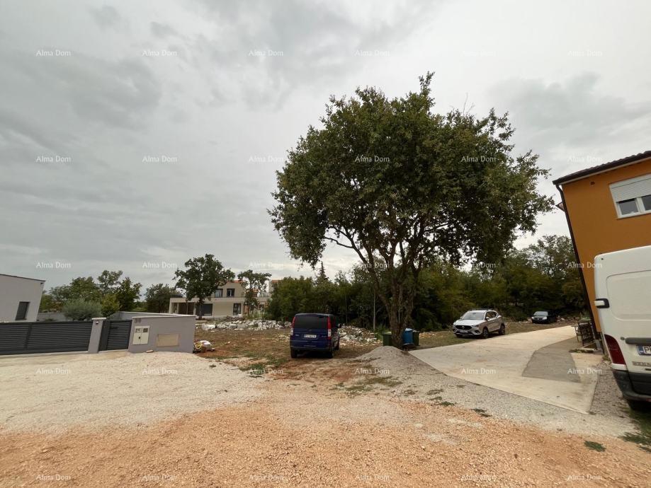 Terreno edificabile di 844 m2, vicino a Poreč Žbandaj