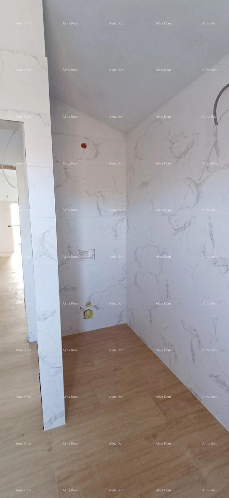 Vendita di una moderna casa con piscina in un tranquillo e bel luogo istriano,  Svetvinčenat!