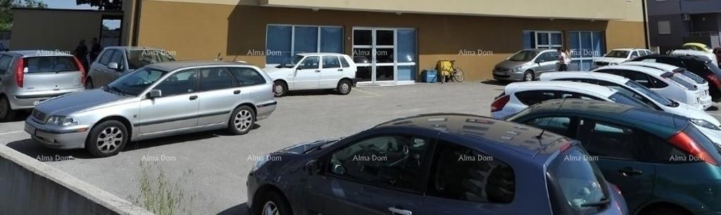 PULA, MONVIDAL – spazio commerciale con due ingressi in ottima posizione