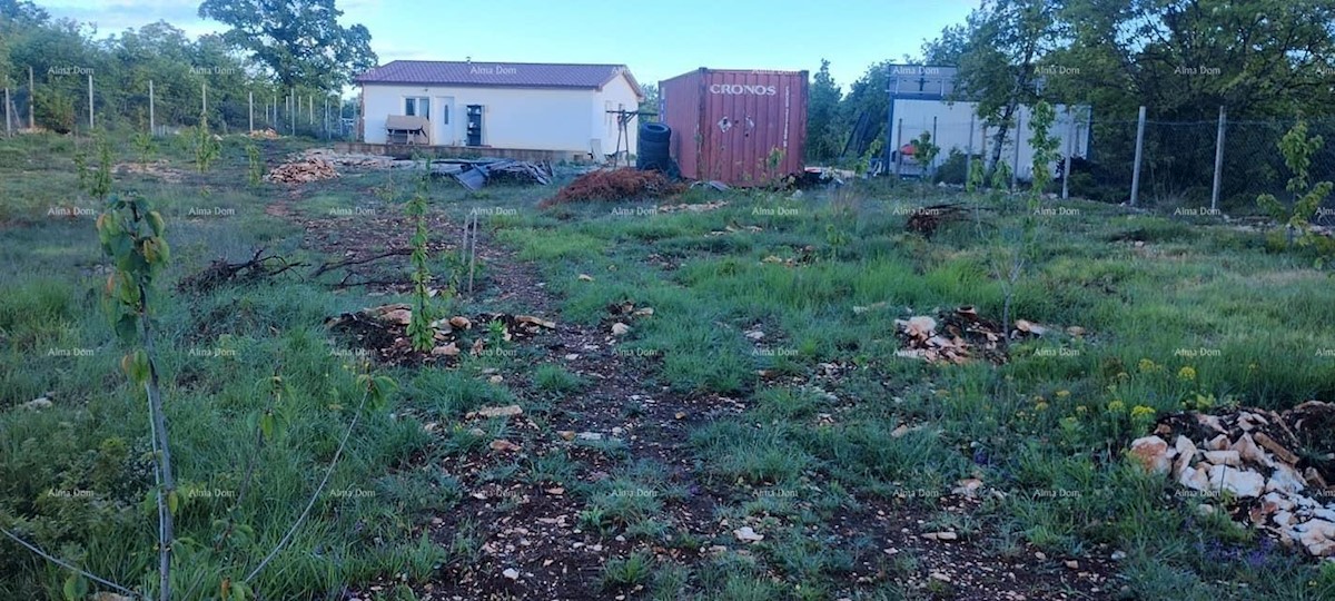 Vendita di terreno con permesso di costruzione per la costruzione di una villa con piscina, Sanvincenti!