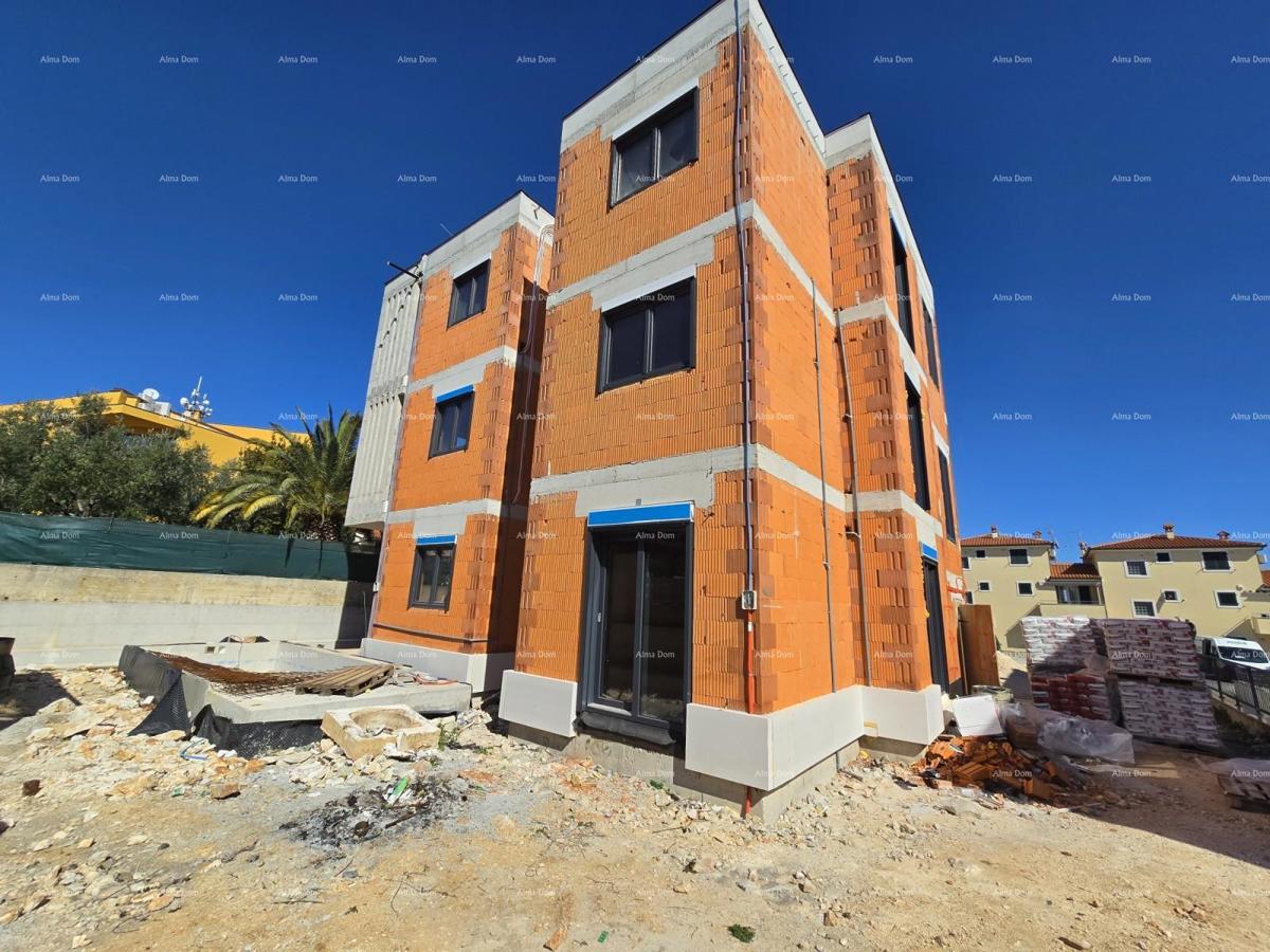 Vendita di un appartamento con piscina in un nuovo edificio residenziale, Premantura!  Community Verified icon