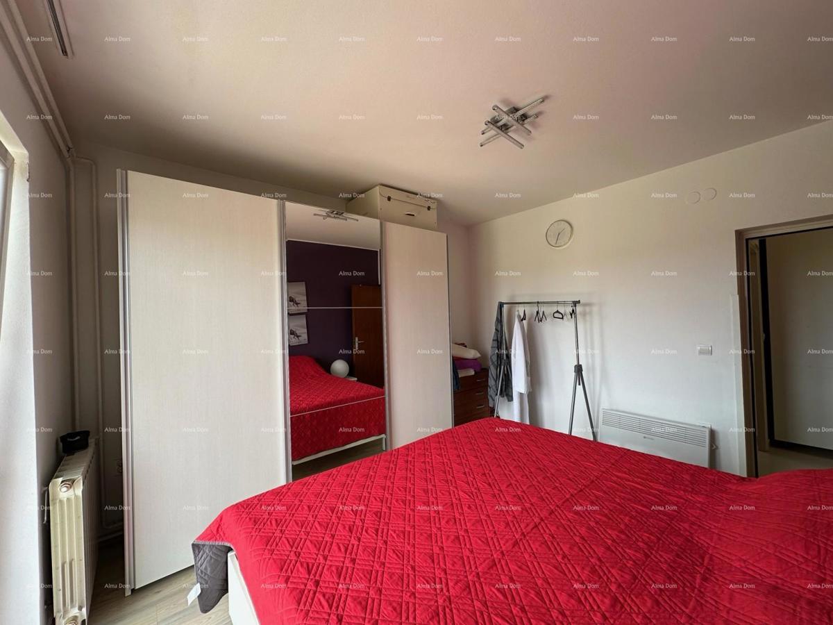 Vendiamo un appartamento in una posizione tranquilla.