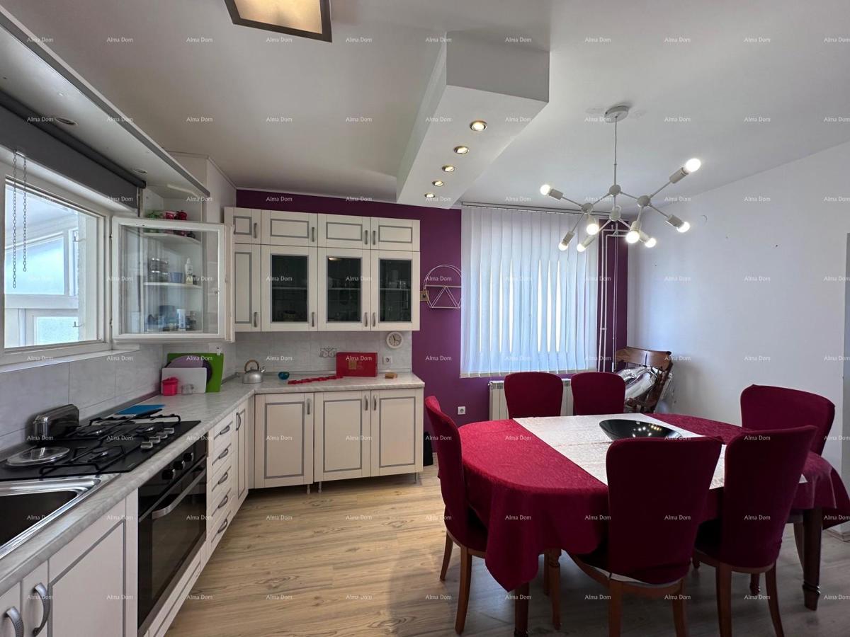 Vendiamo un appartamento in una posizione tranquilla.