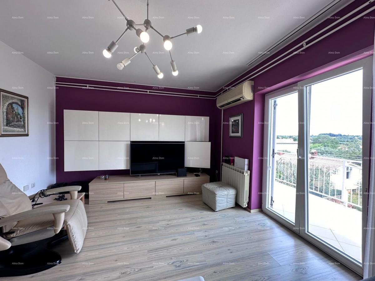 Vendiamo un appartamento in una posizione tranquilla.