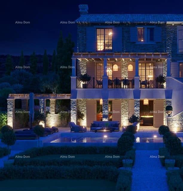 Motovun – Terreno edificabile di 1.965 m² con progetto per villa e vista sulla natura