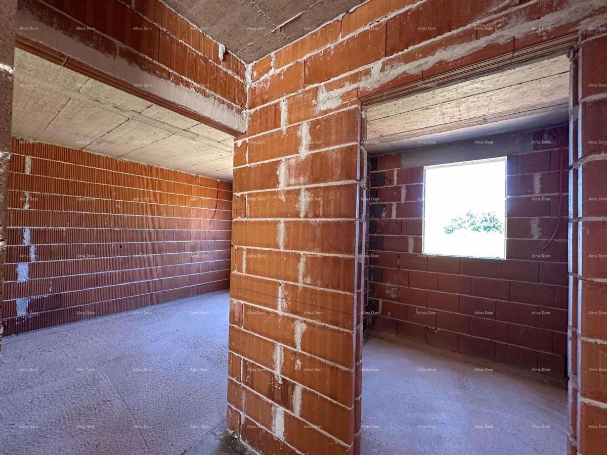 Nuovo progetto, Barbariga! Appartamento al piano terra con giardino e parcheggio, a 500 m dal mare