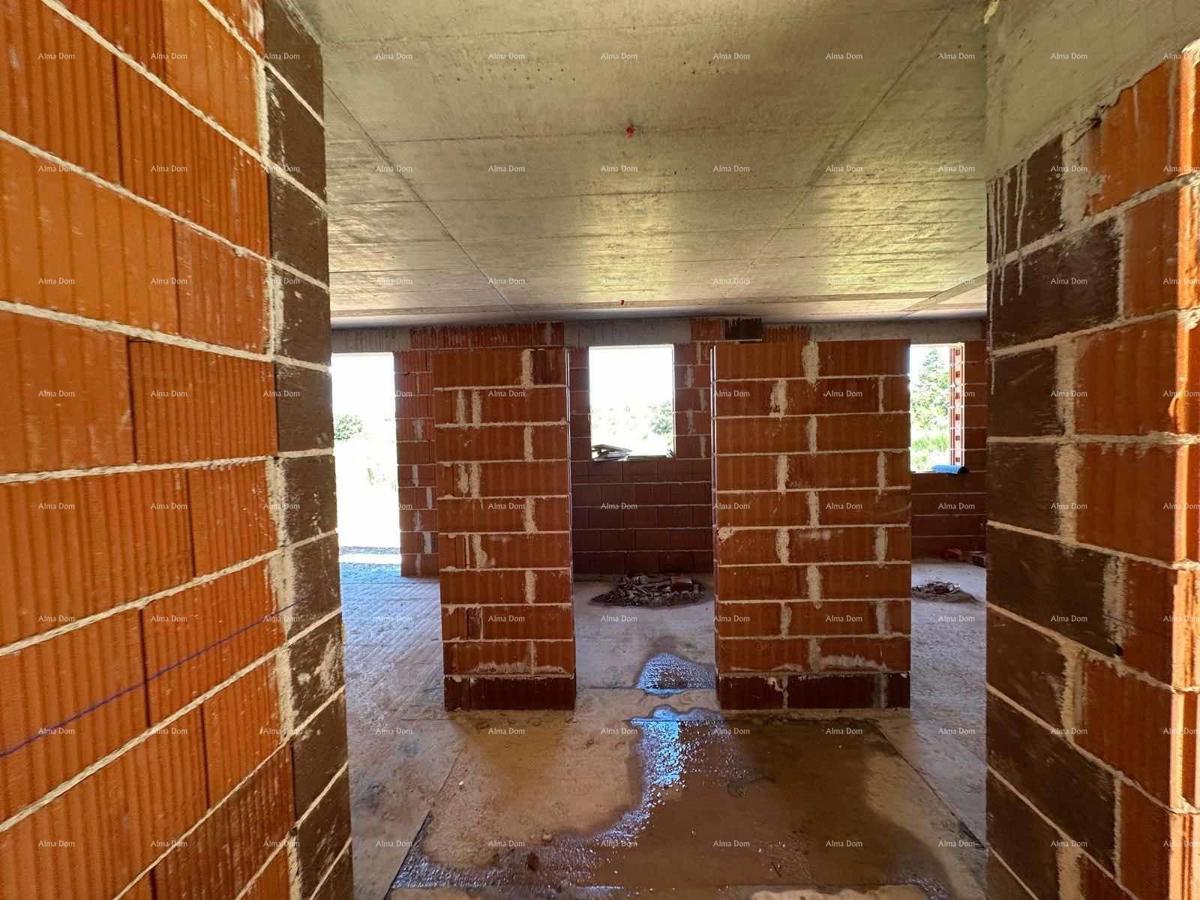 Nuovo progetto, Barbariga! Appartamento al piano terra con giardino e parcheggio, a 500 m dal mare