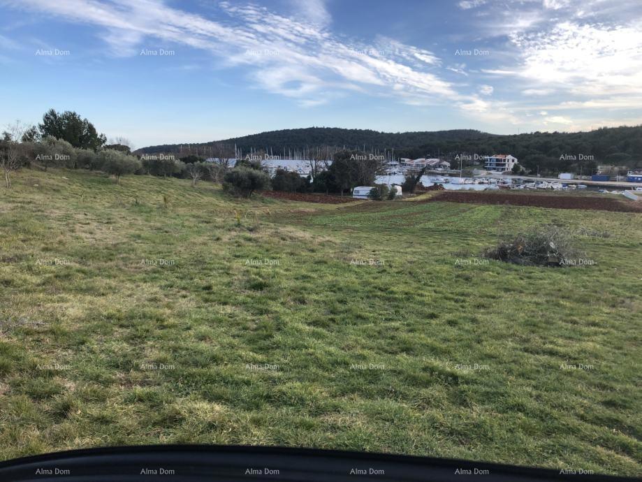 POMER - Terreno edificabile in vendita con progetto vicino al mare
