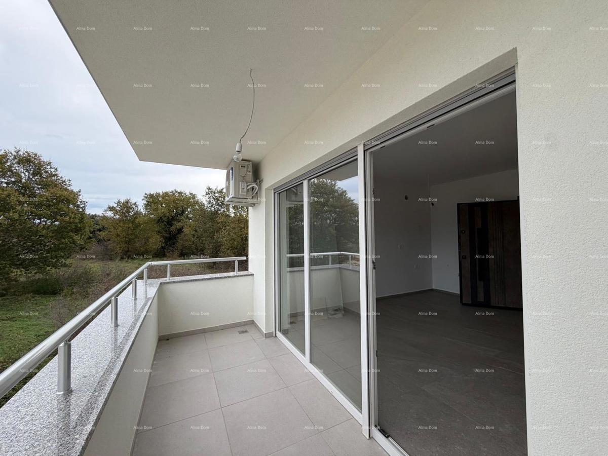 In vendita moderno appartamento con posto auto, a Medolino. Posizione eccezionale!