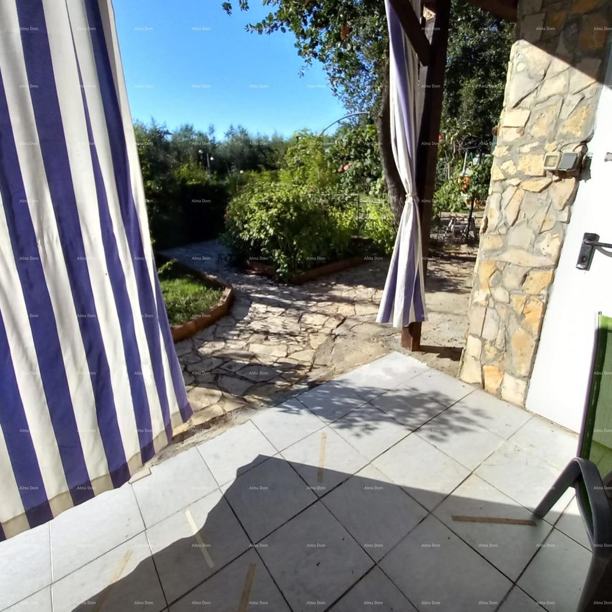 MEDULIN – AUTENTICA CASA ISTRIANA (KAŽUN) CON GIARDINO, A 600 M DAL MARE