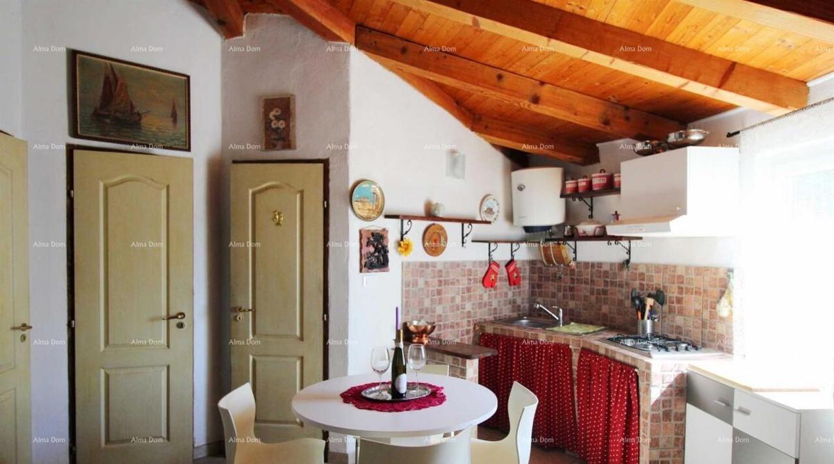 MEDULIN – AUTENTICA CASA ISTRIANA (KAŽUN) CON GIARDINO, A 600 M DAL MARE