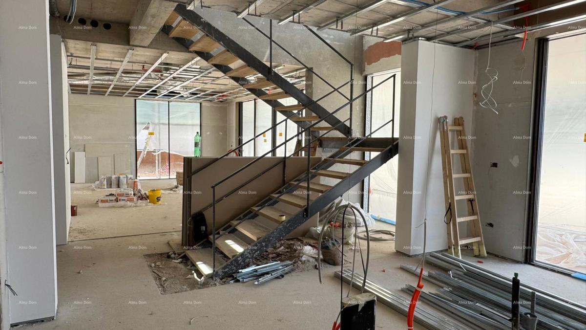 Villa moderna in vendita a Rovigno